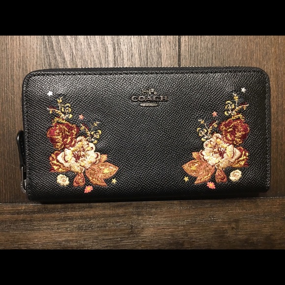 coach tattoo wallet